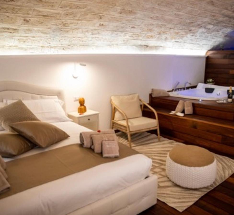 Lc Luxury Apartment Bari Eksteriør billede