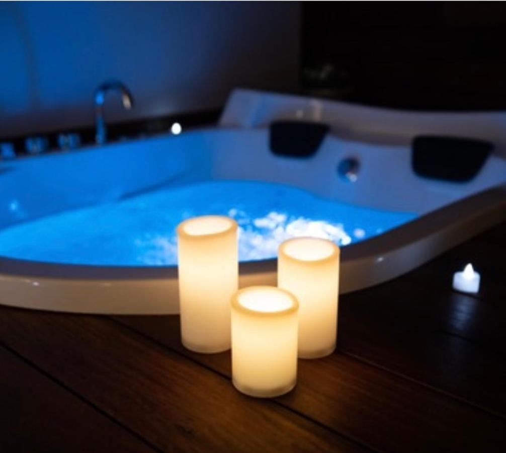 Lc Luxury Apartment Bari Eksteriør billede