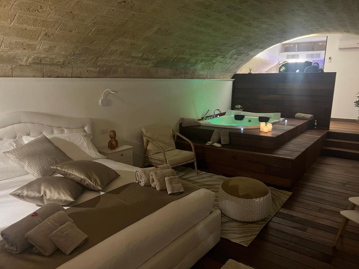 Lc Luxury Apartment Bari Eksteriør billede