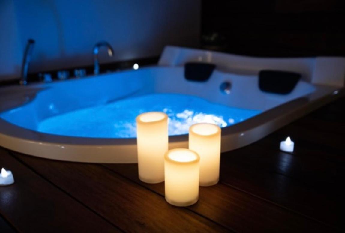 Lc Luxury Apartment Bari Eksteriør billede