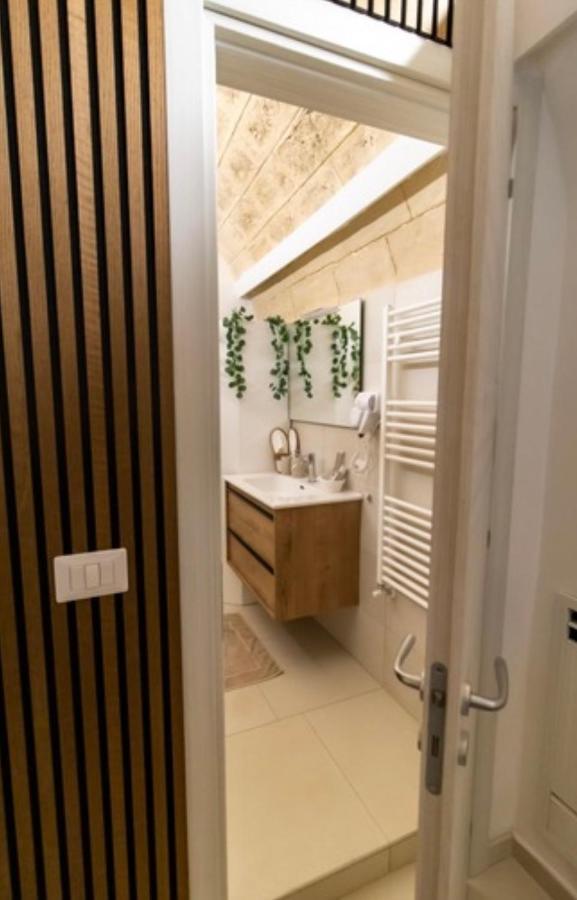 Lc Luxury Apartment Bari Eksteriør billede
