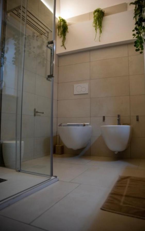Lc Luxury Apartment Bari Eksteriør billede